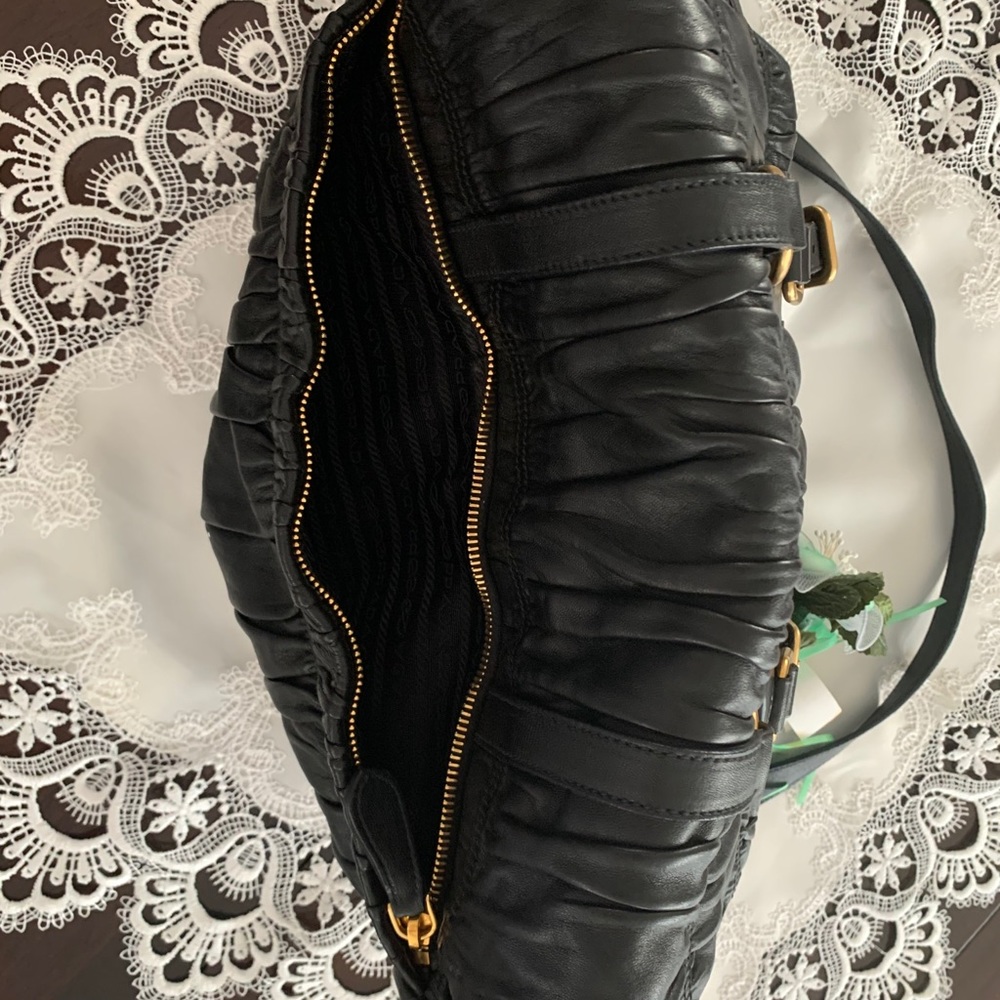 Prada bag - Picture 11 of 12